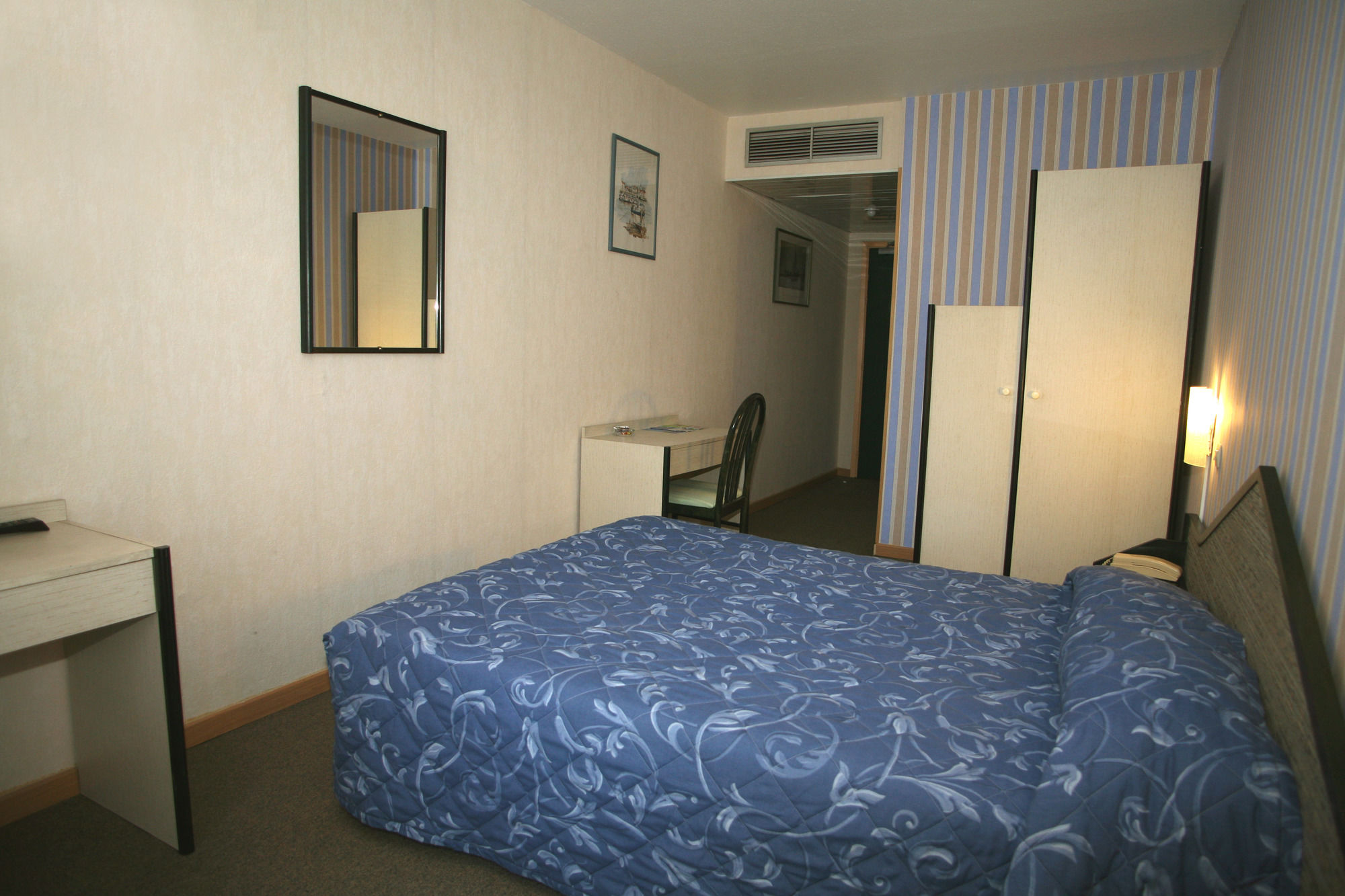 Фото Hotel L'Empreinte