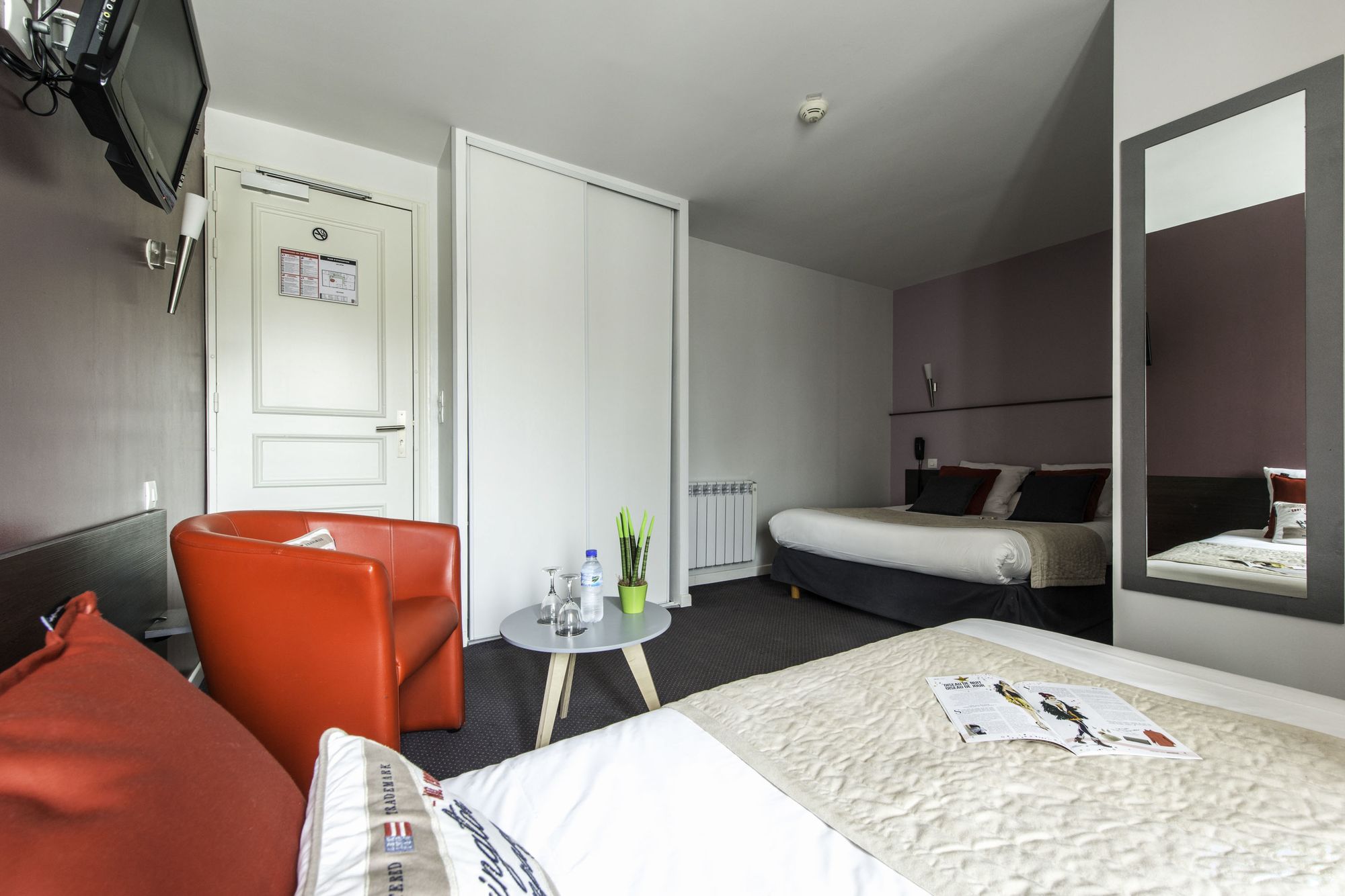 Фото Un Hôtel sur le Port