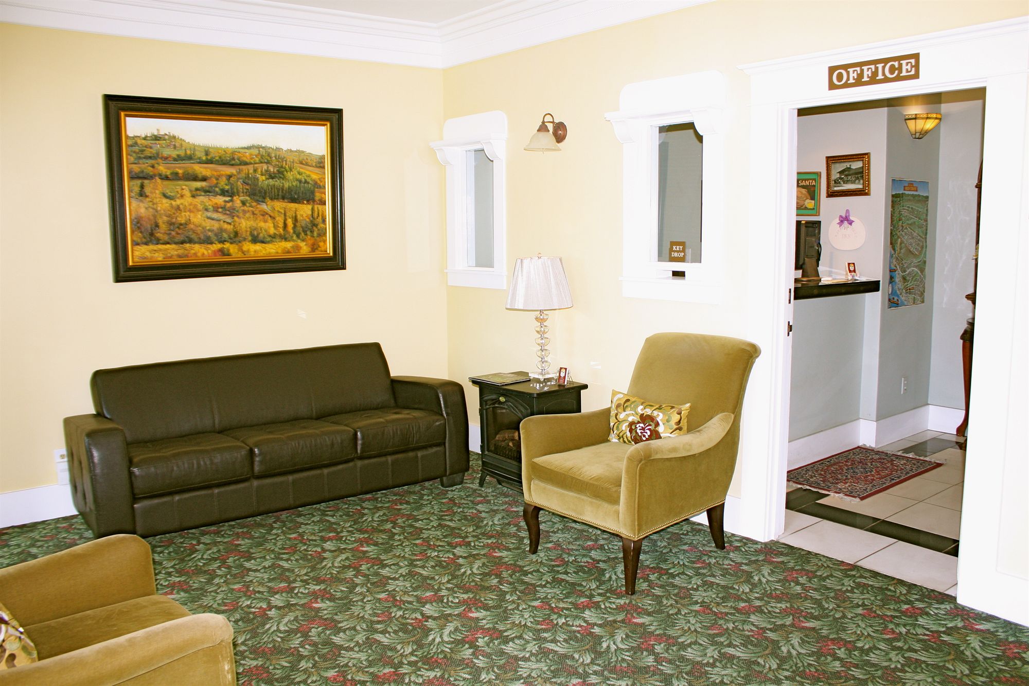Фото Santa Paula Inn