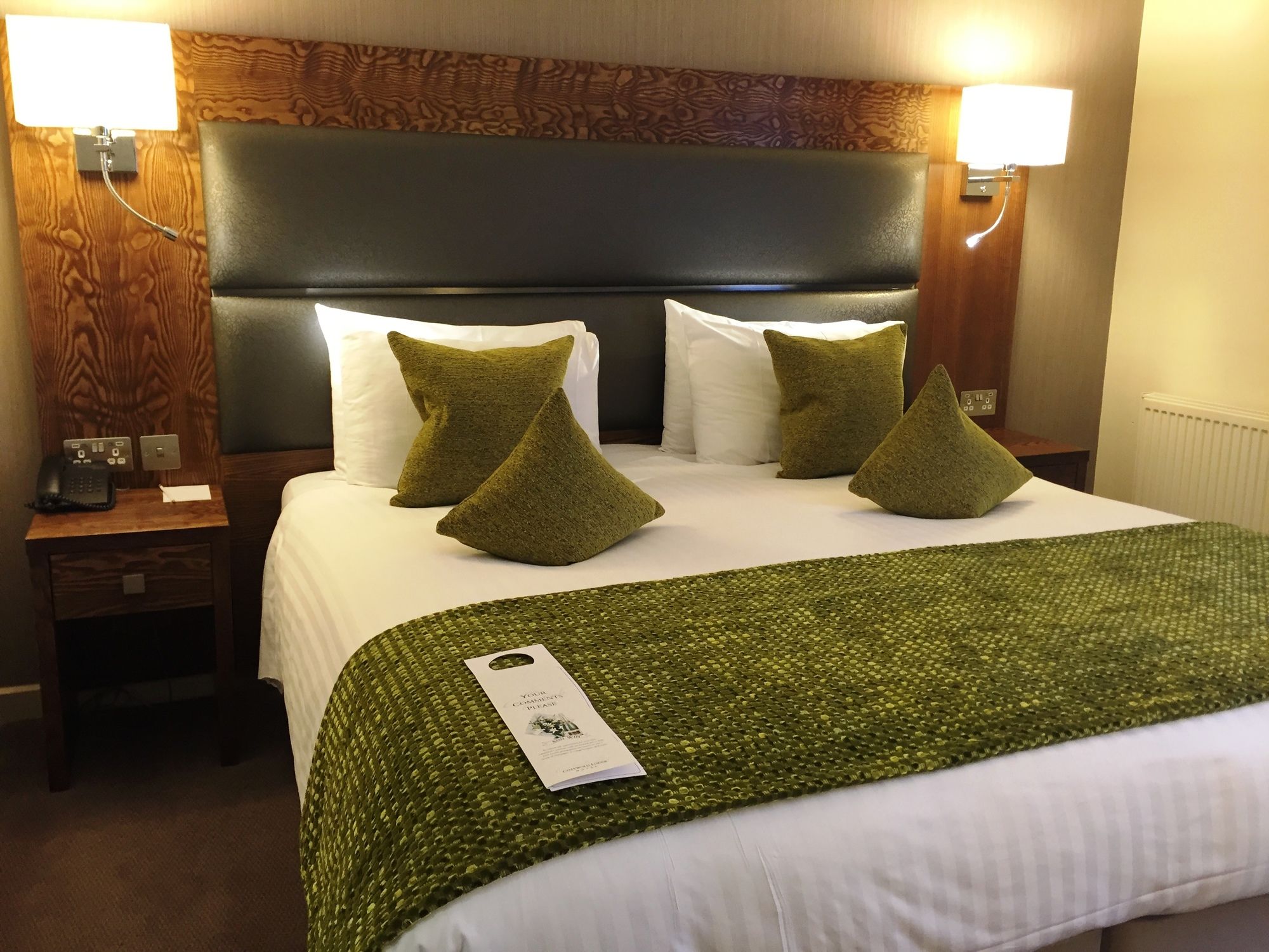 Фото Cotswold Lodge Hotel