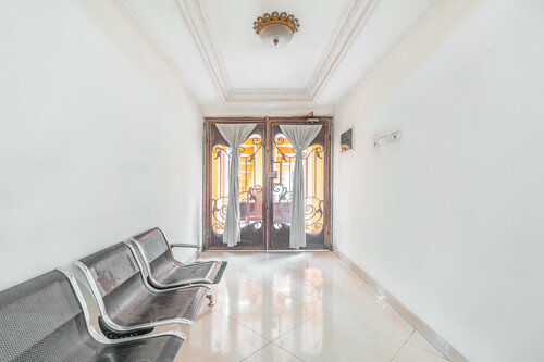 Гостиница Oyo 2765 Mulia Raja Kost