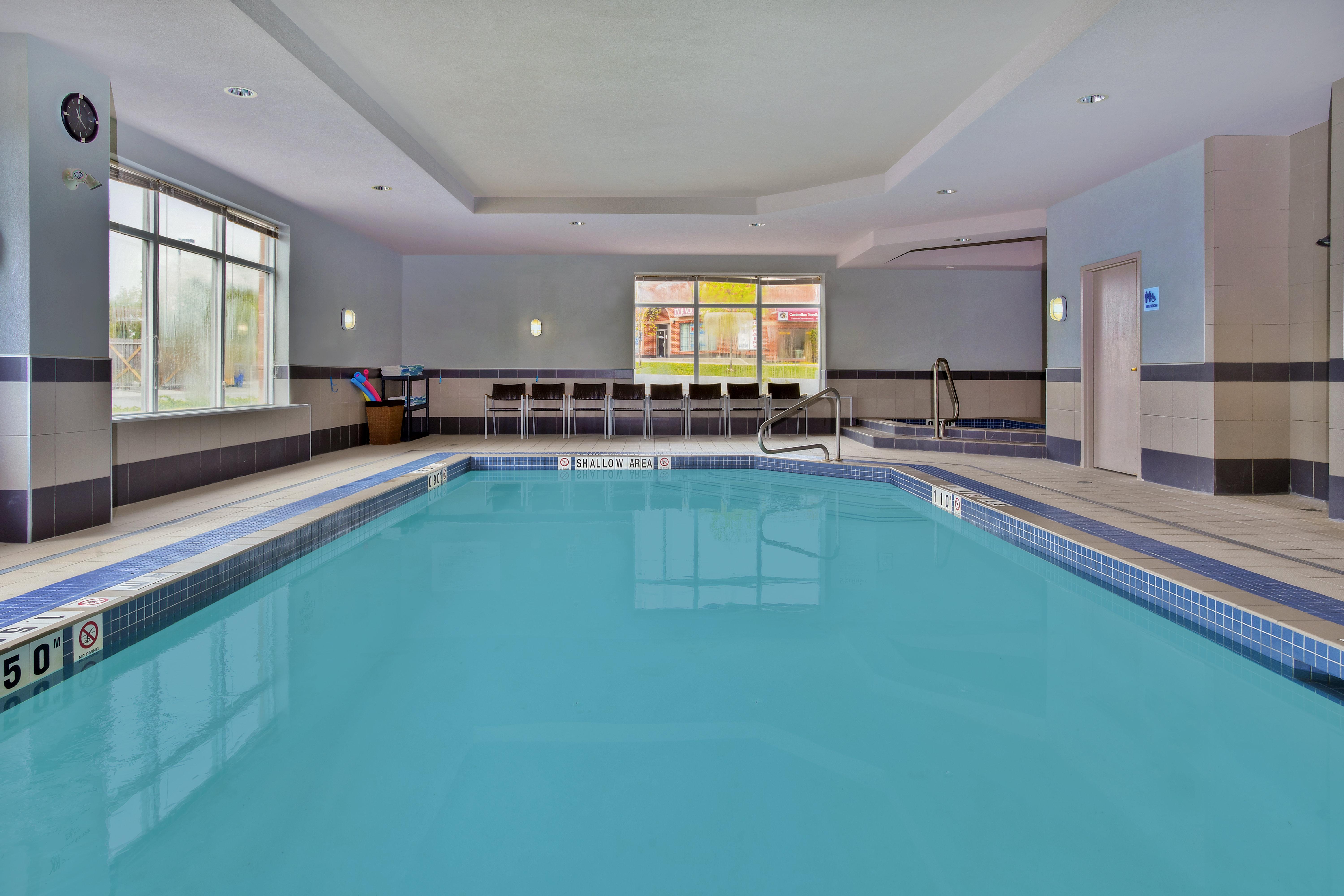 Фото Newmarket Hotel & Suites