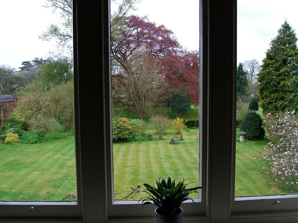 Фото Heyford House Bed & Breakfast