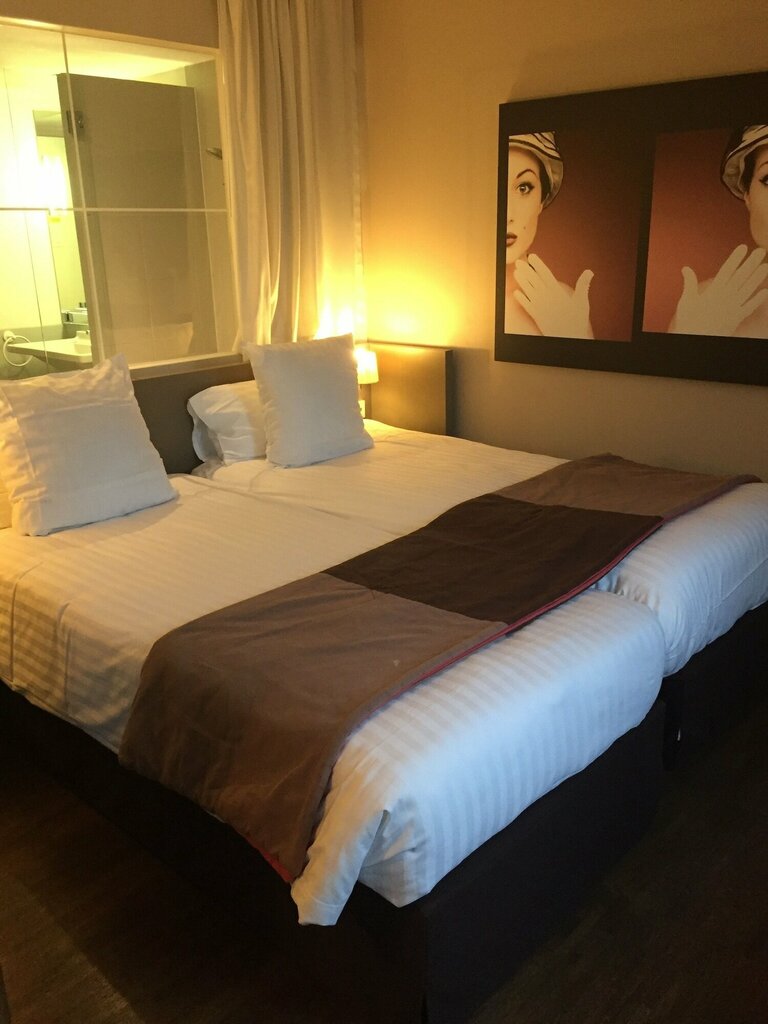 Hotel Standing Hôtel Suites by Actisource, , foto