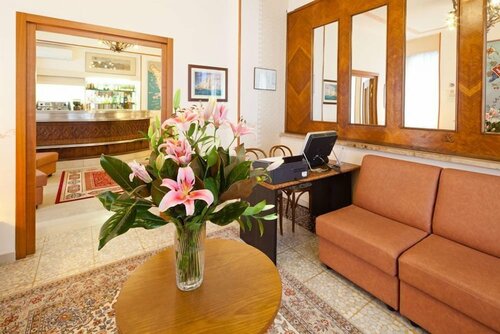 Гостиница Hotel Terminus & Plaza в Пизе