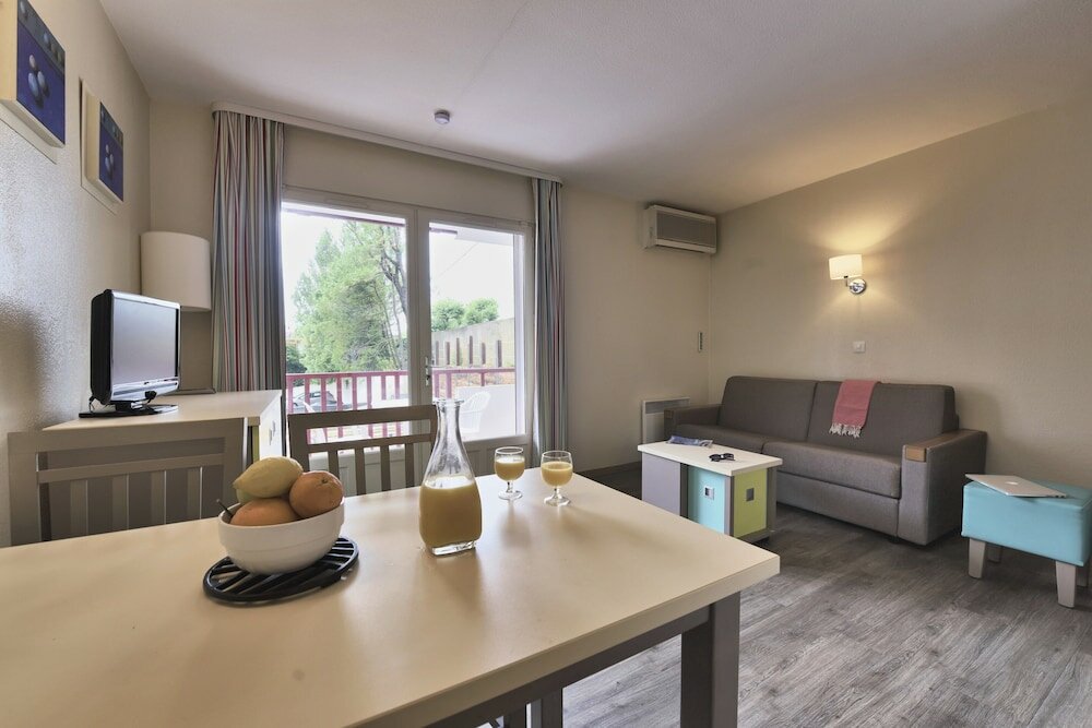 Фото Pierre & Vacances Résidence Eguzki