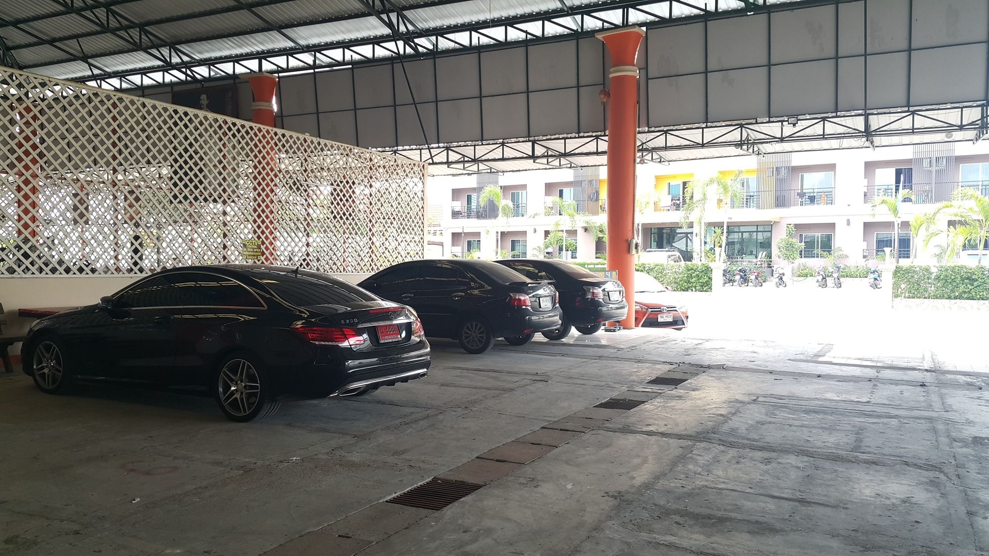 Фото B Space Residence