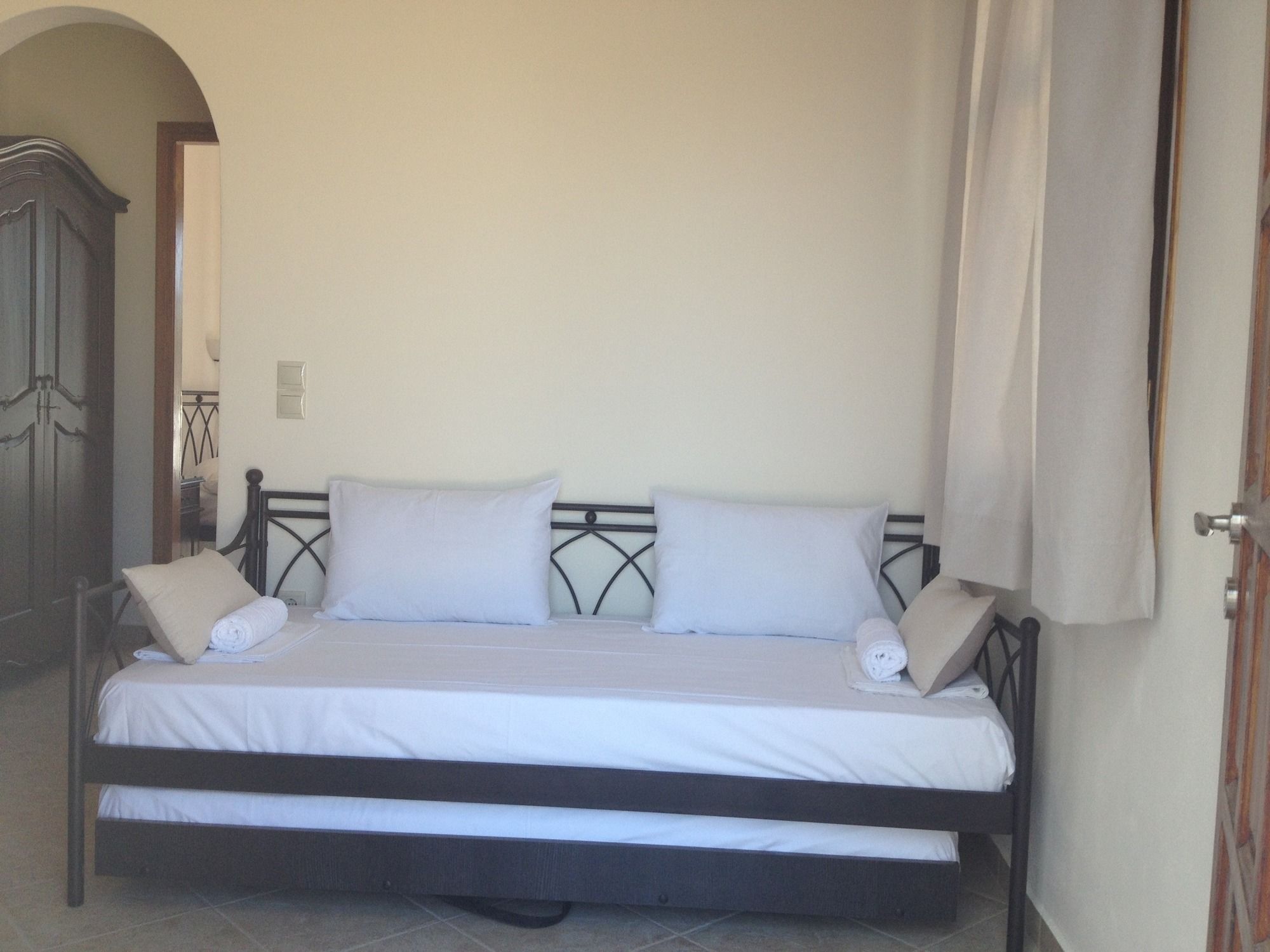 Фото Maria's Rooms & Studios