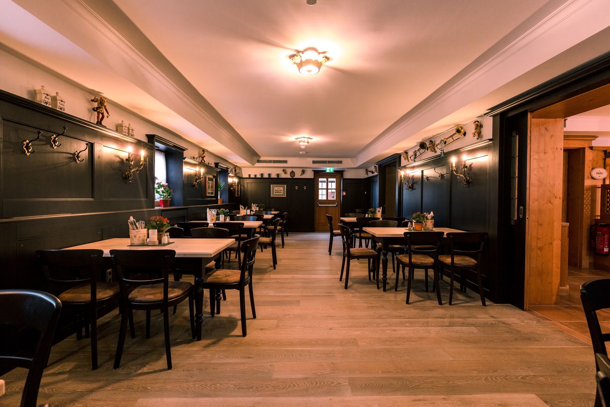 Фото Hotel & Gaststätte zum Erdinger Weißbräu