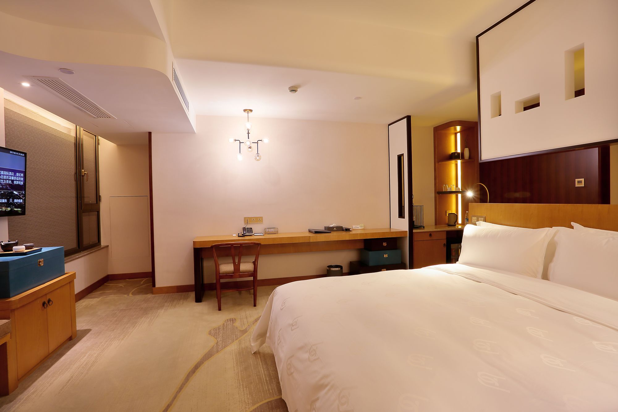 Фото Lujia International Hotel