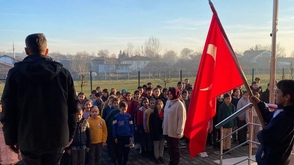School Evrenkoy Middle School, Adapazari, photo