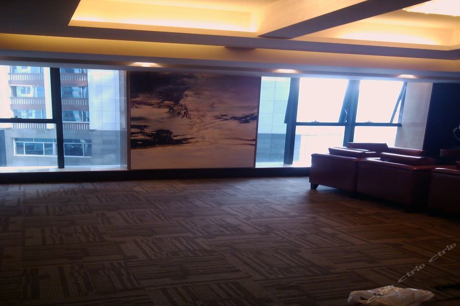 Фото Fuqinglong Huatian Holiday Hotel