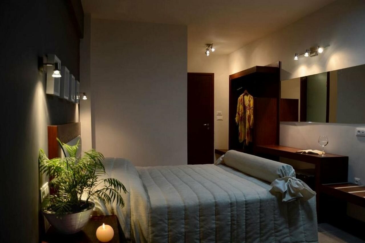 Фото Amphitryon Boutique Hotel