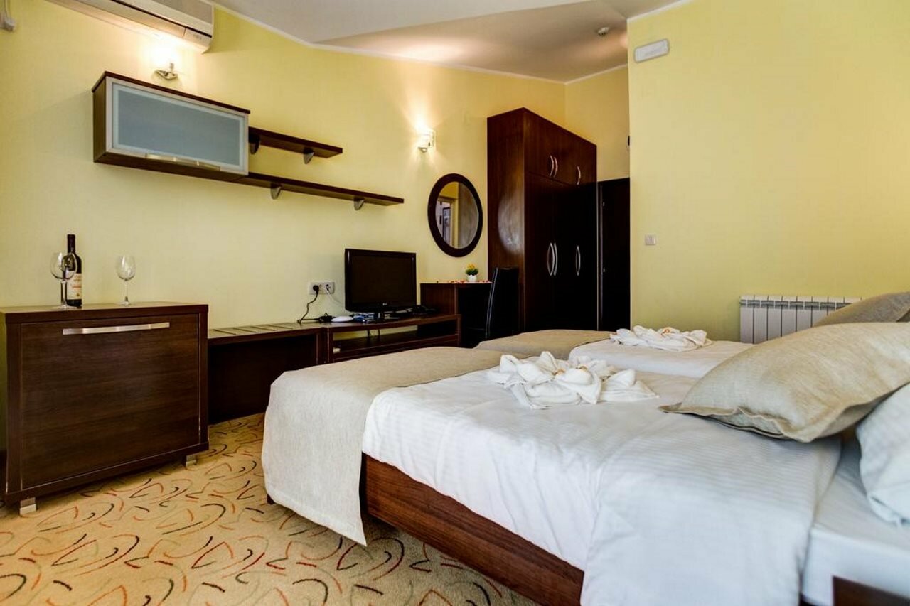 Фото 158070132991