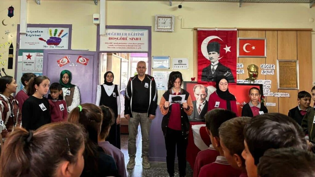 School Demirci Imam Hatip Secondary School, Gulagac, photo