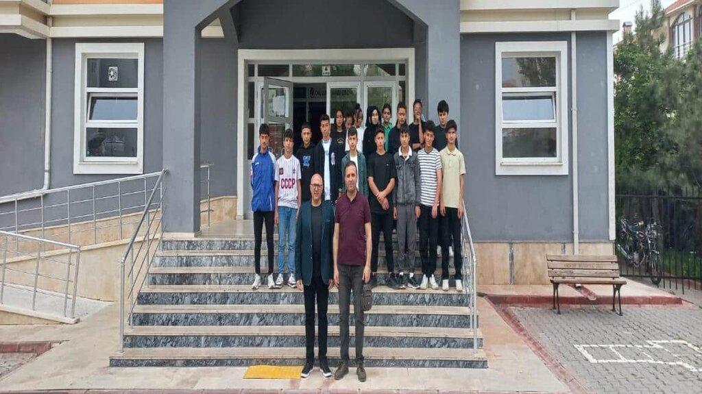 School Asikpasa Imam-Hatip Secondary School, Kirsehir, photo