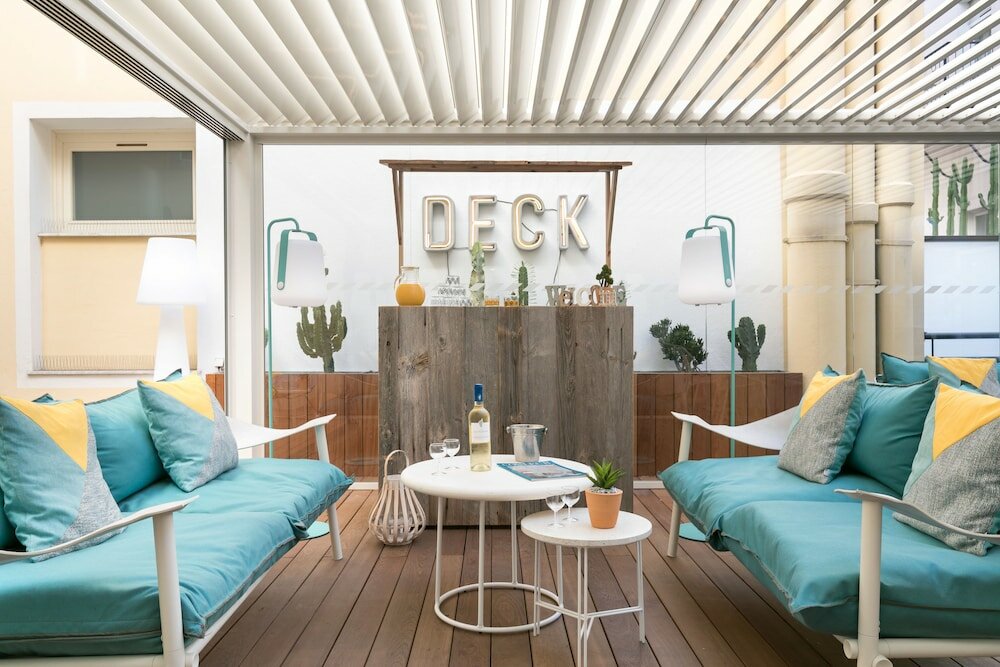 Фото The Deck Hotel by HappyCulture