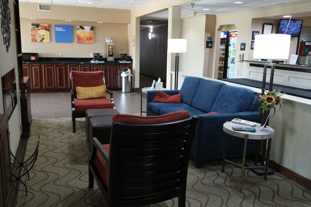 Фото Ardmore Inn & Suites