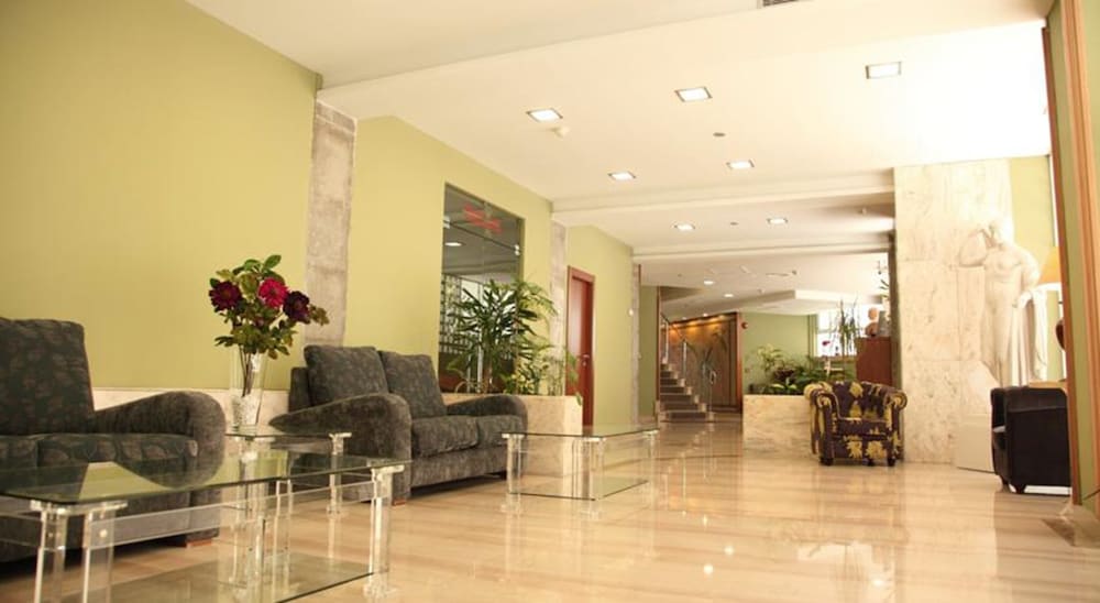 Фото Hotel Cesaraugusta