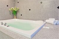 Фото Holiday Inn Express Woodstock-Shenandoah Valley, an Ihg Hotel