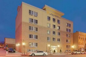 Гостиница La Quinta Inn & Suites by Wyndham Brooklyn Downtown