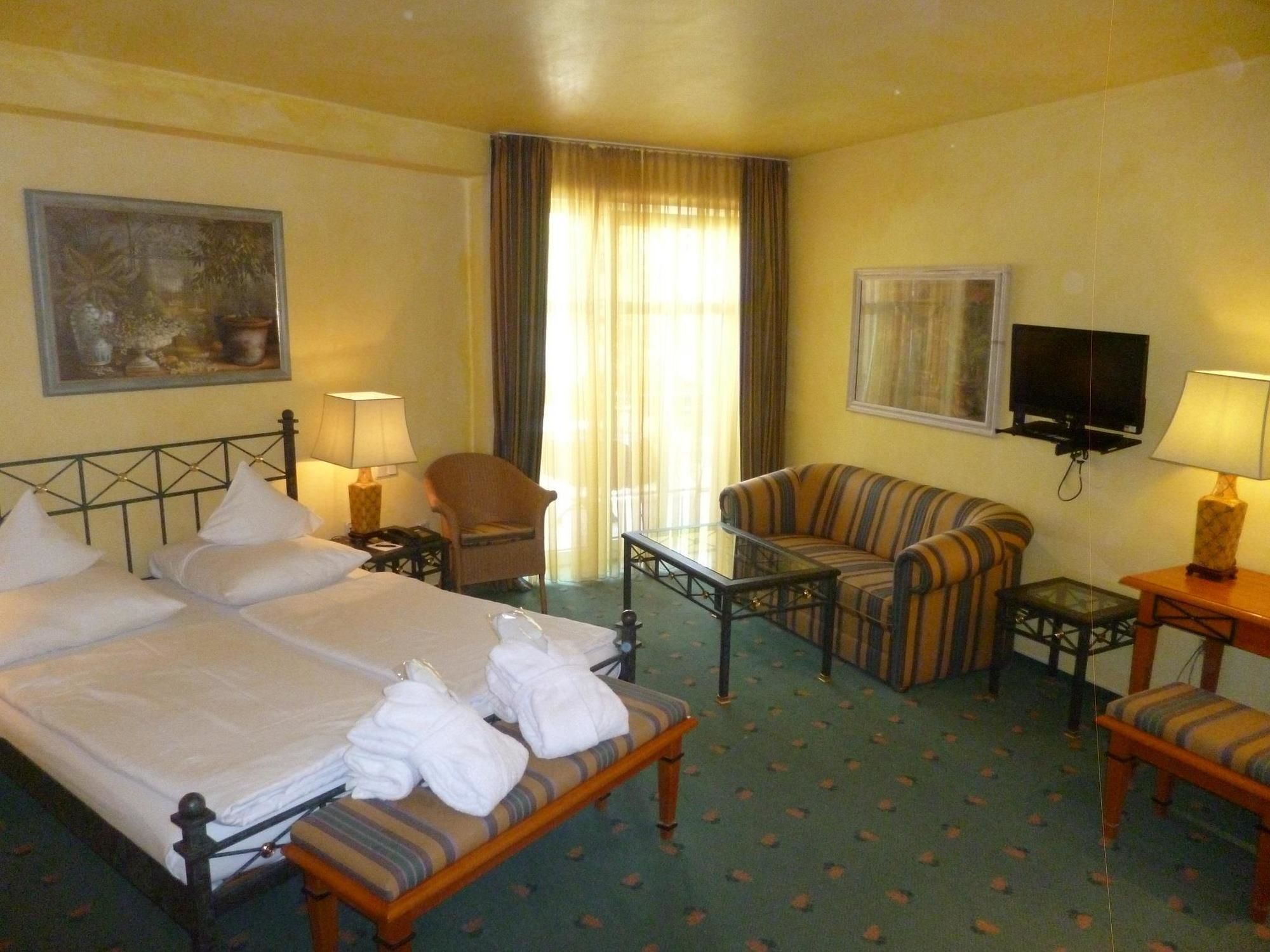 Фото Best Western Wein-Und Parkhotel Nierstein