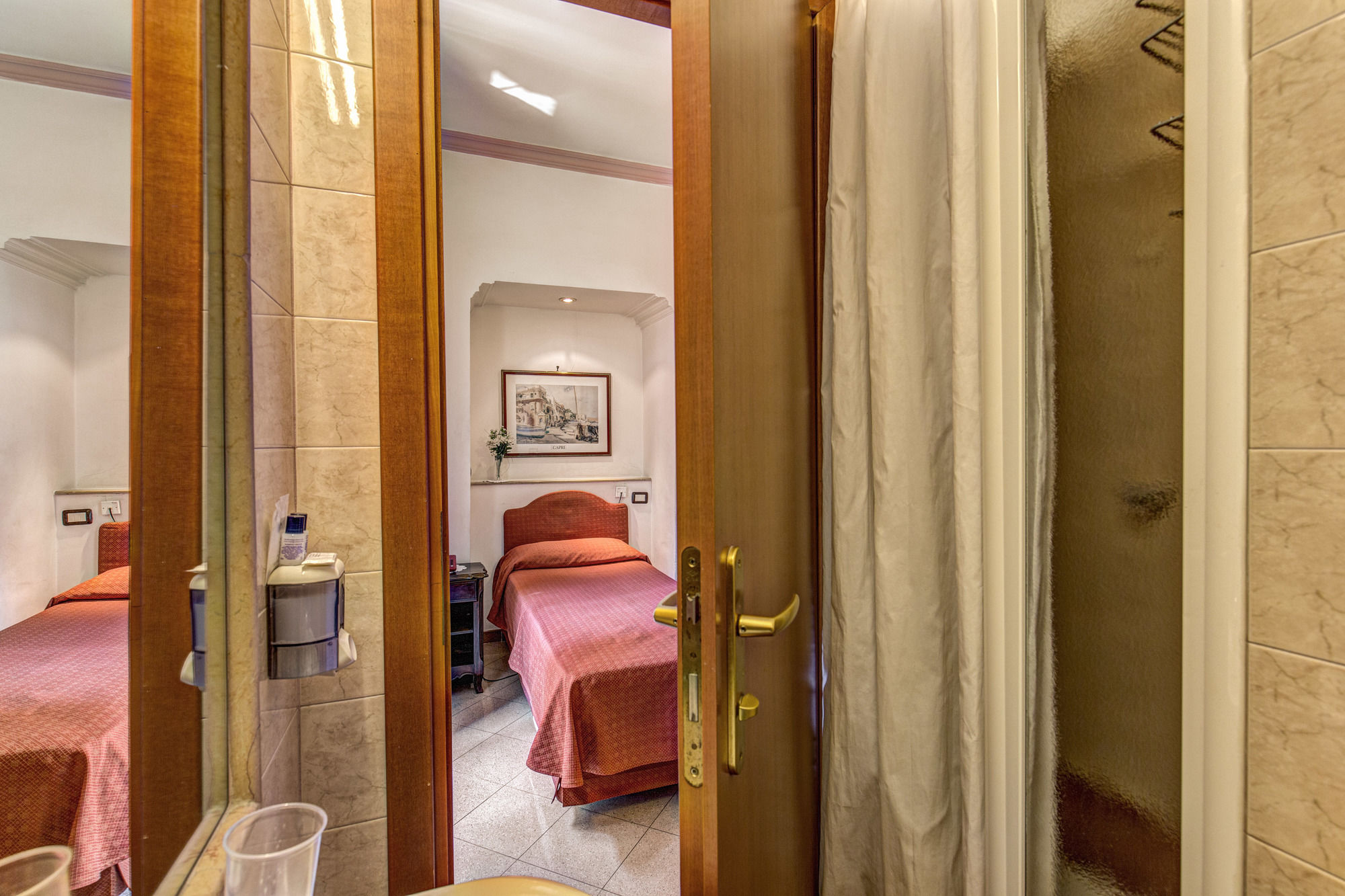 Фото Hotel Giuliana