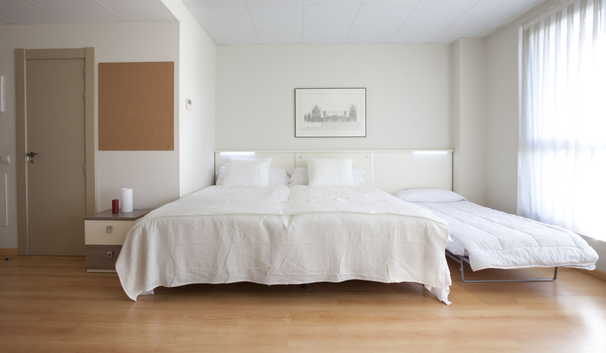 Фото Vertice Roomspace Madrid