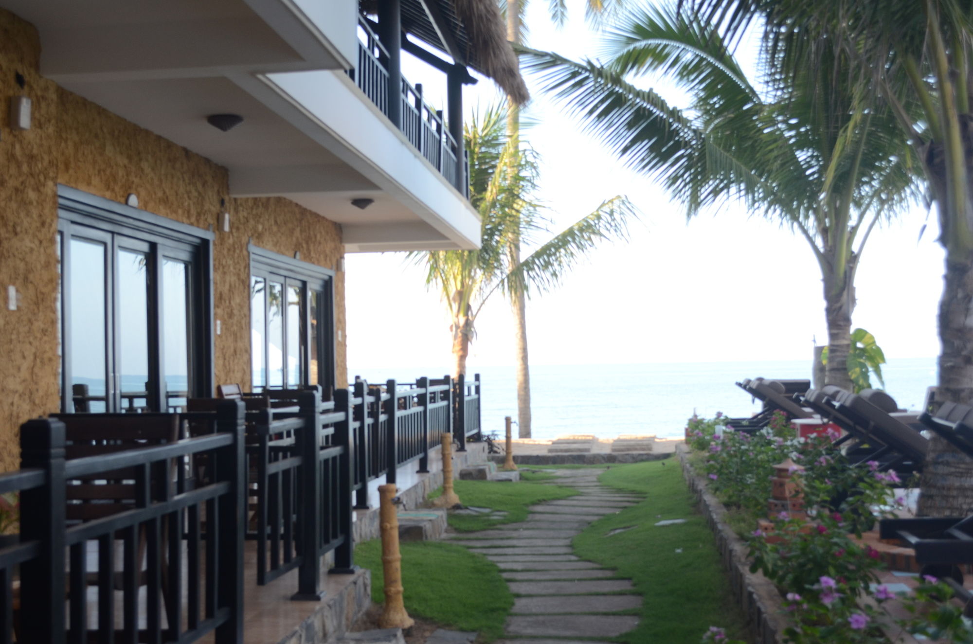 Фото Rang Garden Beach Side Resort