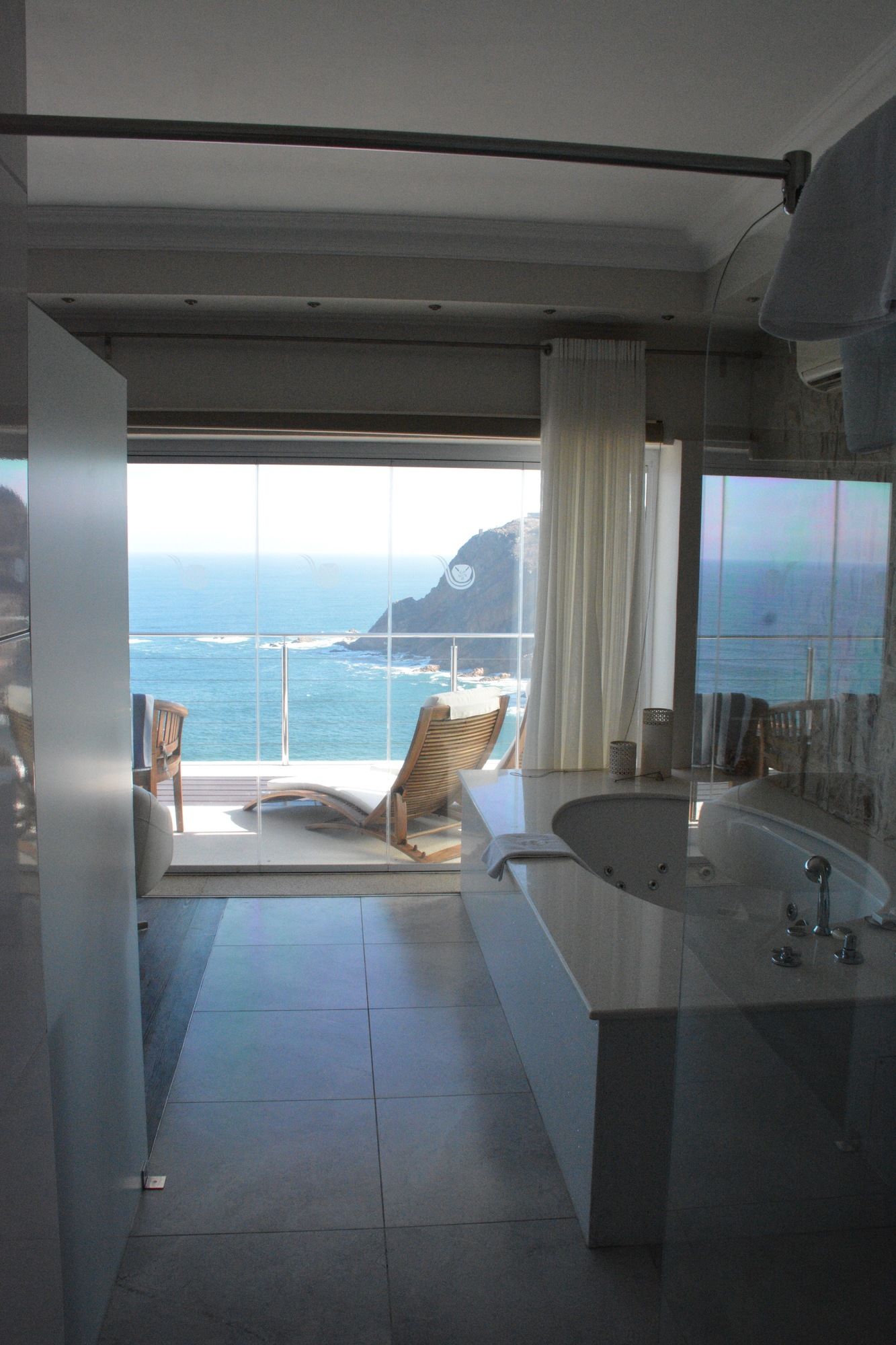 Фото Head over Hills Luxury Retreat