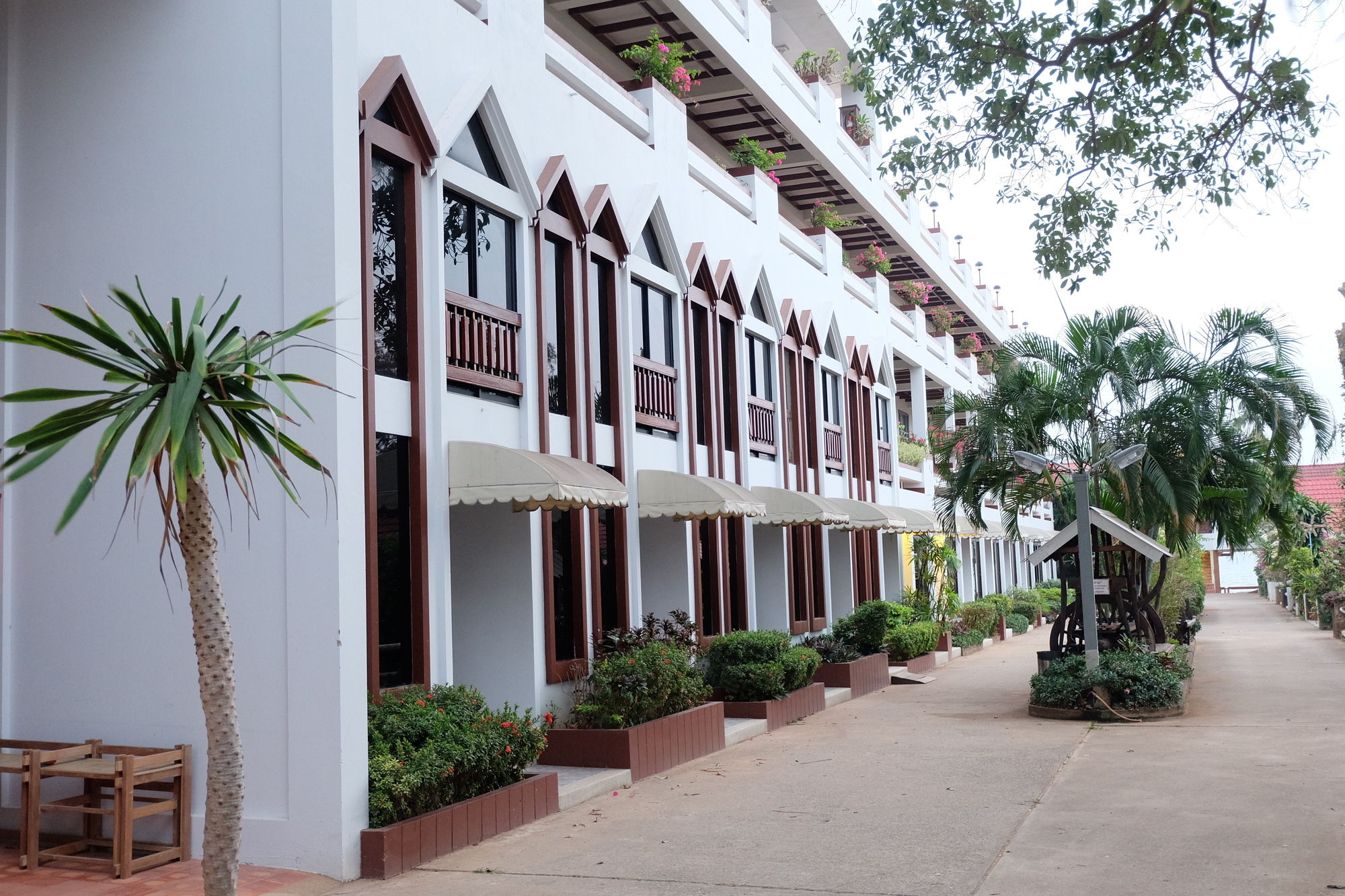 Фото Maldives Beach Resort