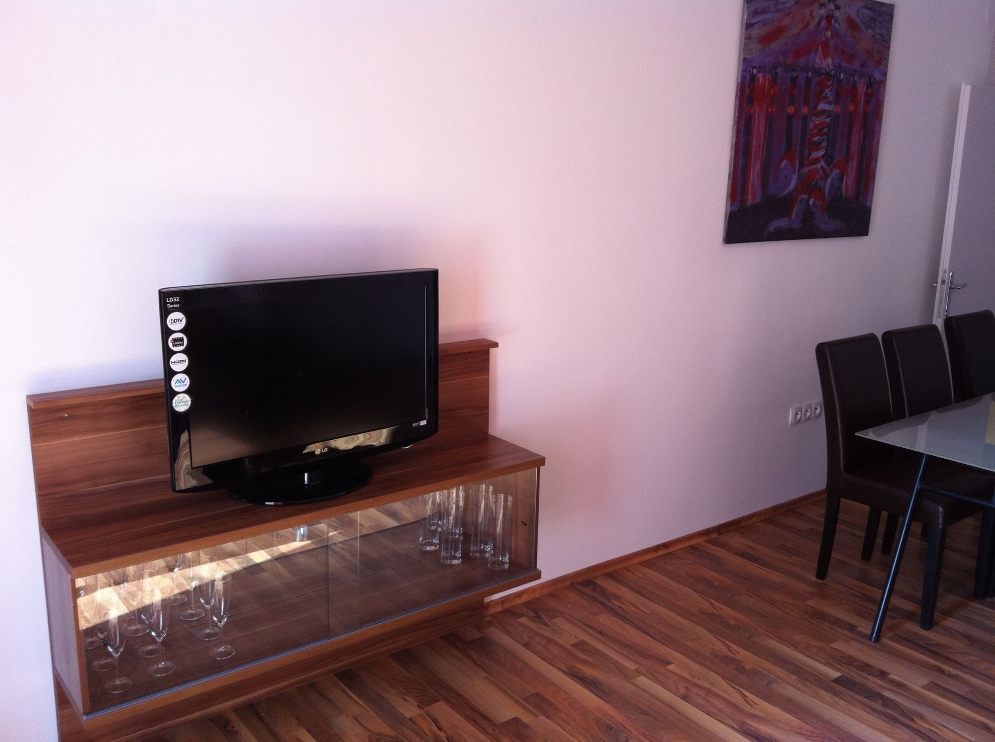 Фото GoVienna Messe Wien Apartment