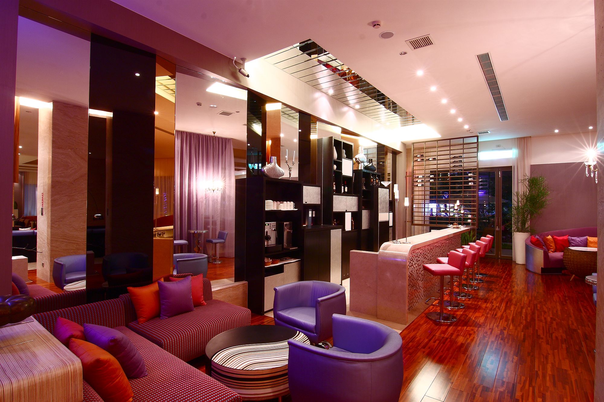 Фото Hung's Mansion