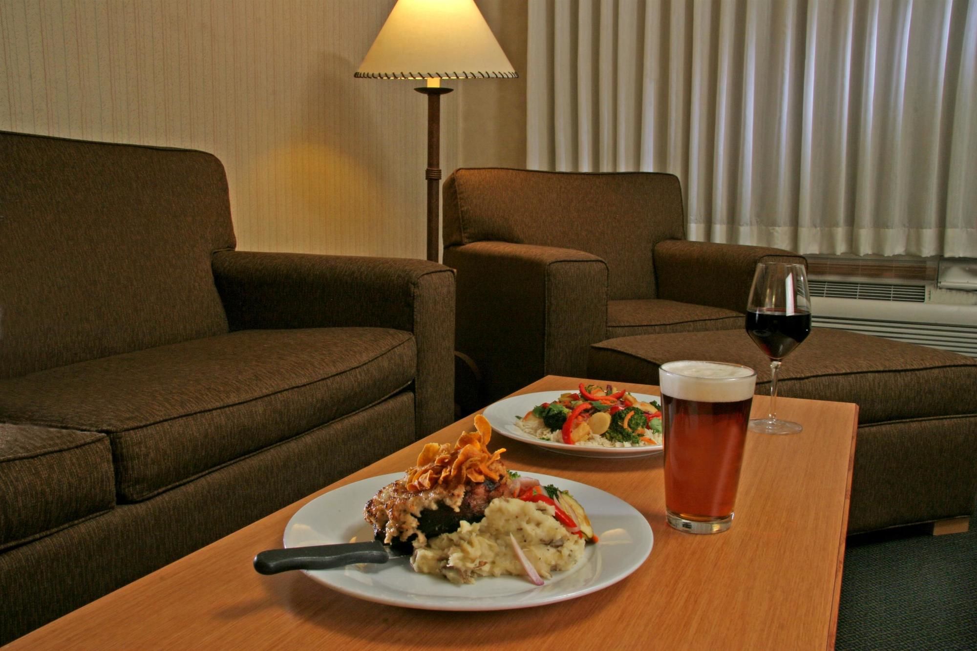 Фото Best Western Plus GranTree Inn