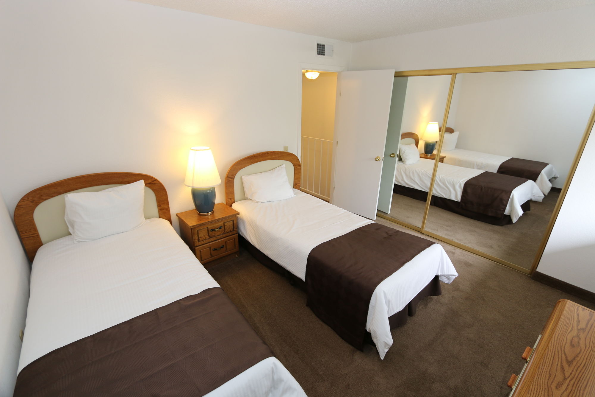 Фото Thunderbird Resort Club