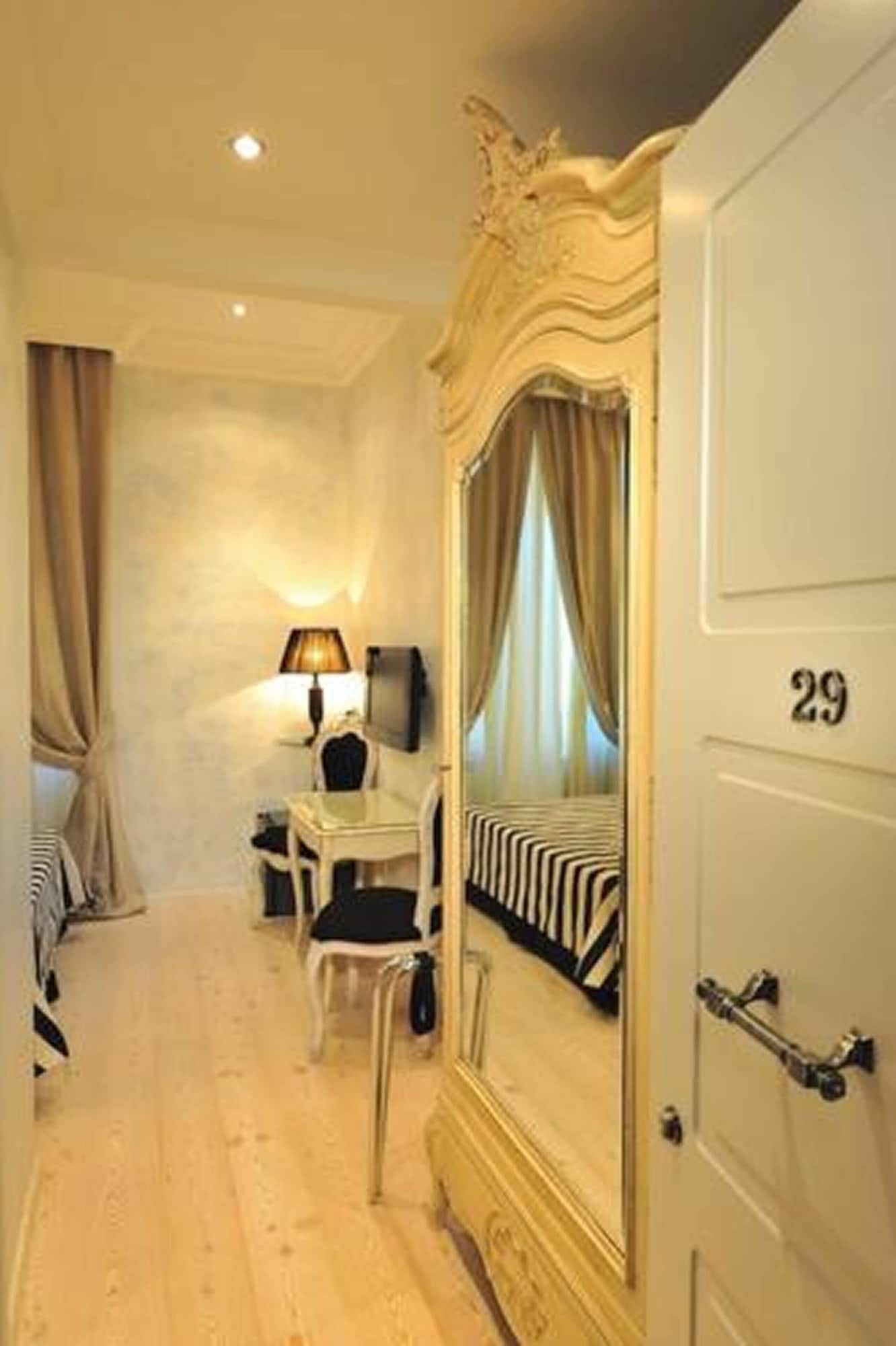 Фото Mdm Guesthouse