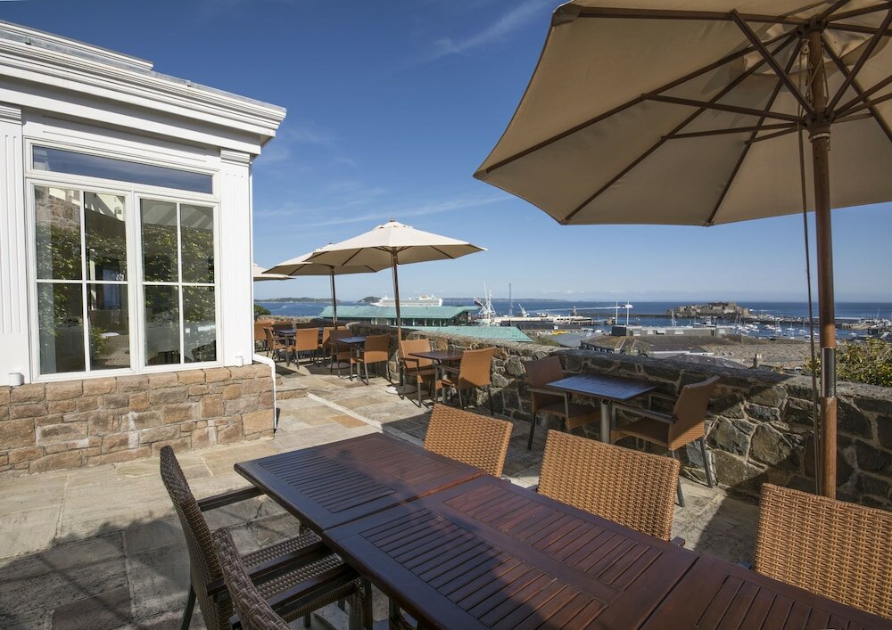 Фото La Fregate Hotel