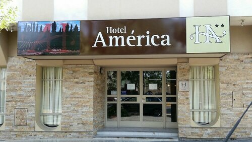 Гостиница Hotel América в Мендосе