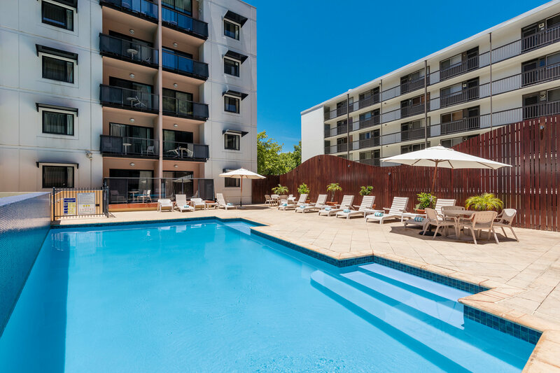 Гостиница Mounts Bay Waters Apartment Hotel в Перте