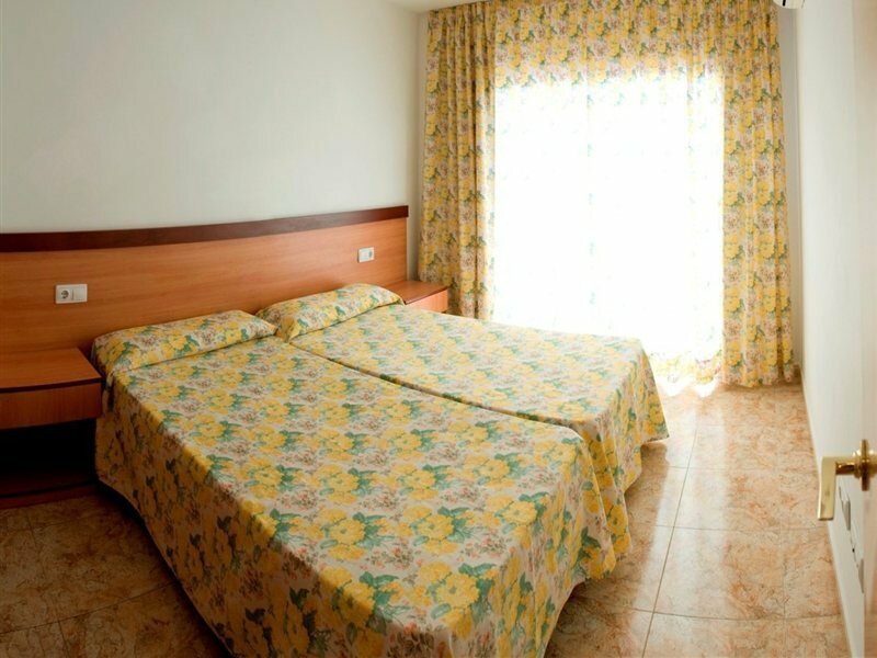 Фото Apartaments Ar Santa Anna II