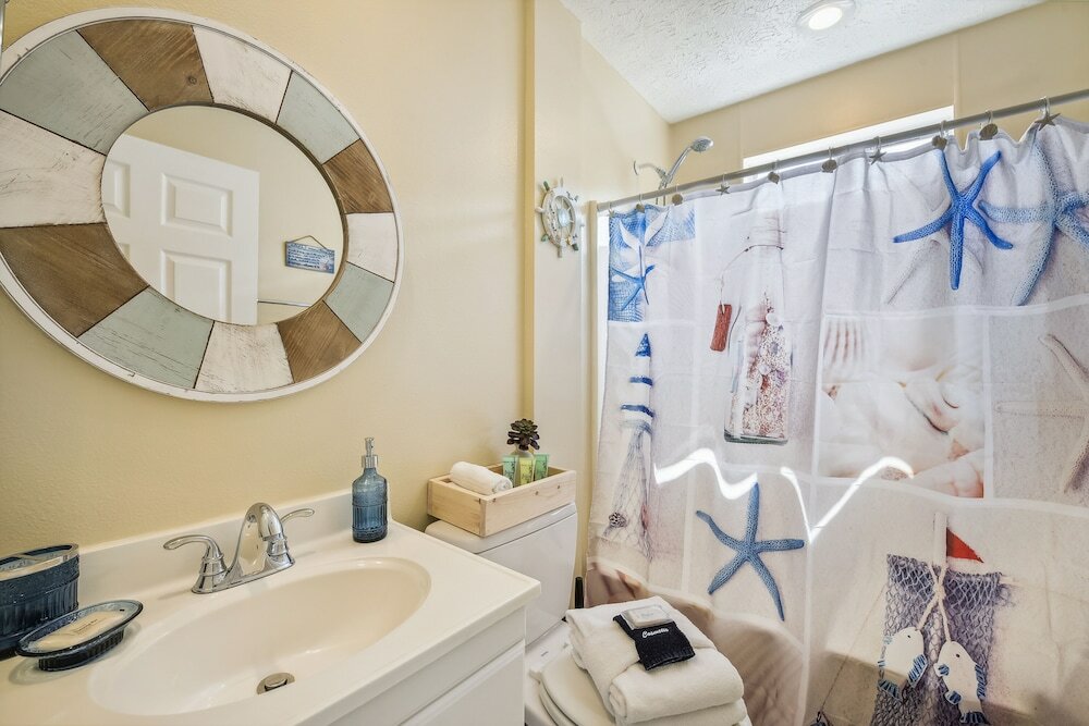 Фото Memory Float by Book That Condo