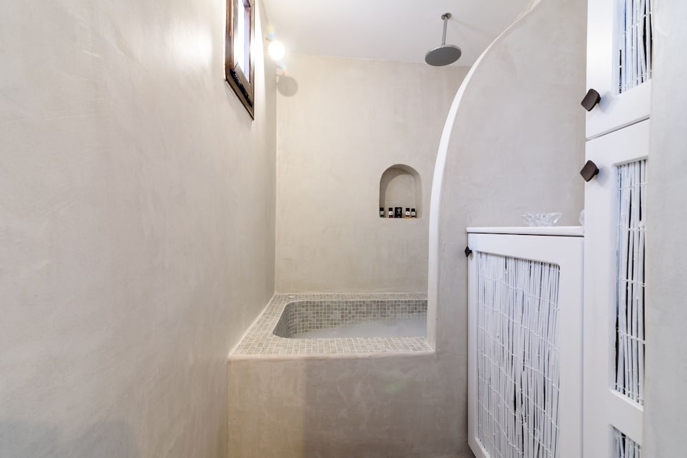 Фото Santorini Crystal Blue Boutique Hotel