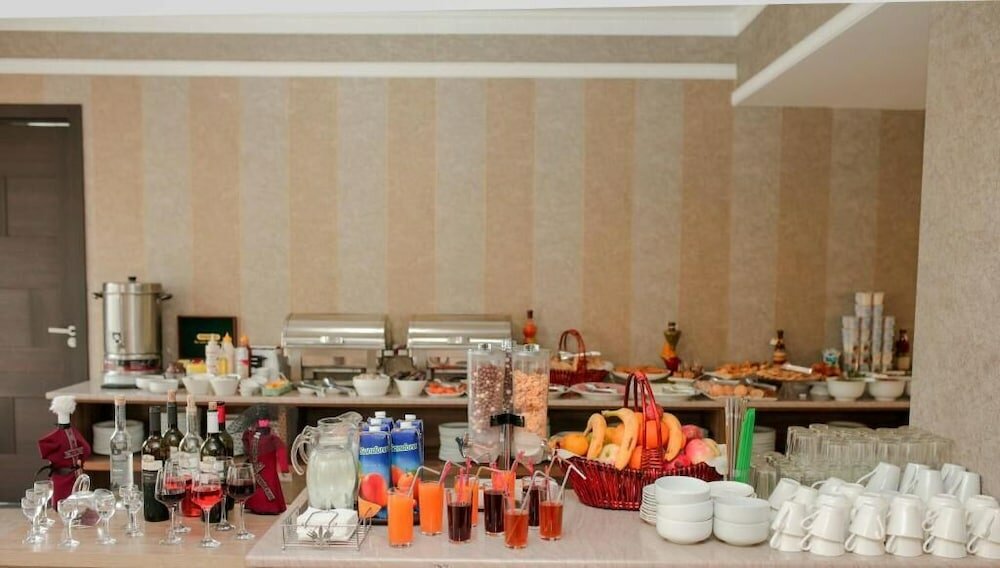 Фото LPlaza Hotel