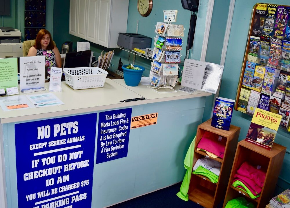 Фото Beach Club at Montego Inn