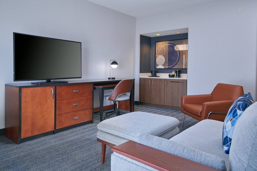 Фото Courtyard by Marriott Chicago Lincolnshire