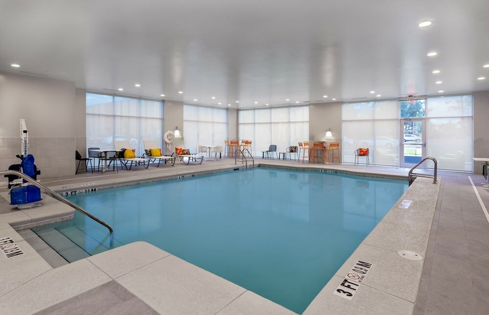 Фото Holiday Inn Tallahassee E Capitol - Univ, an Ihg Hotel