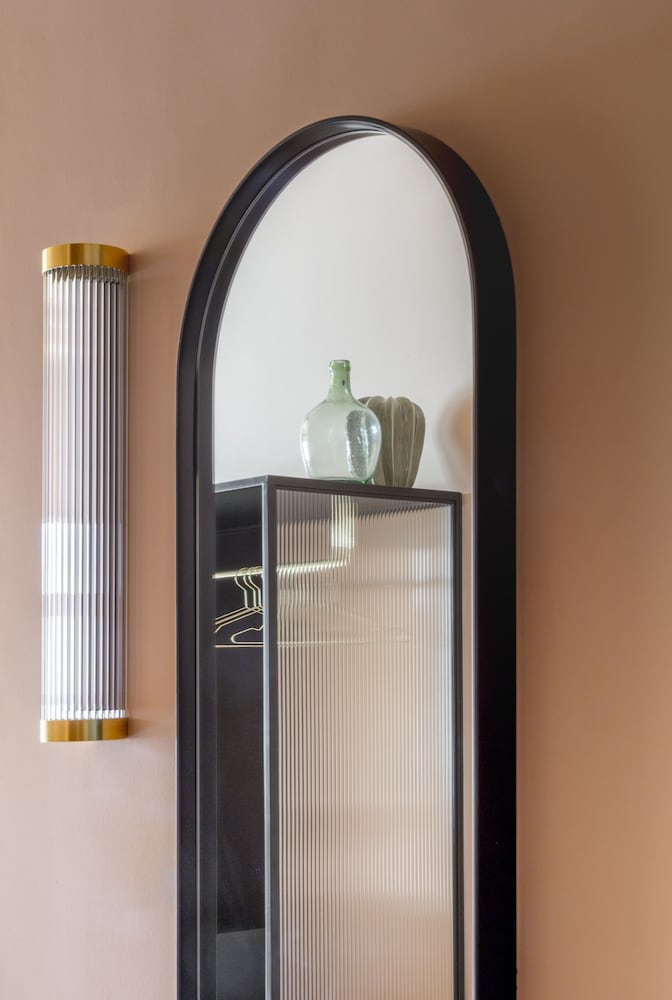 Фото Whitworth Locke