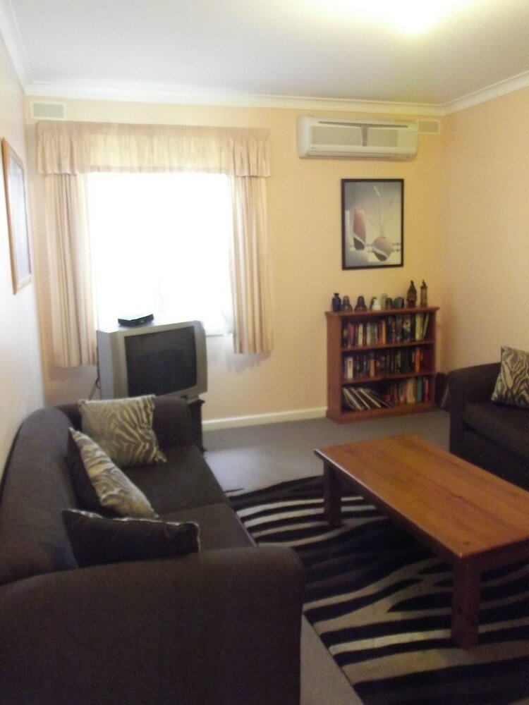 Фото Lakes Entrance Holiday Units