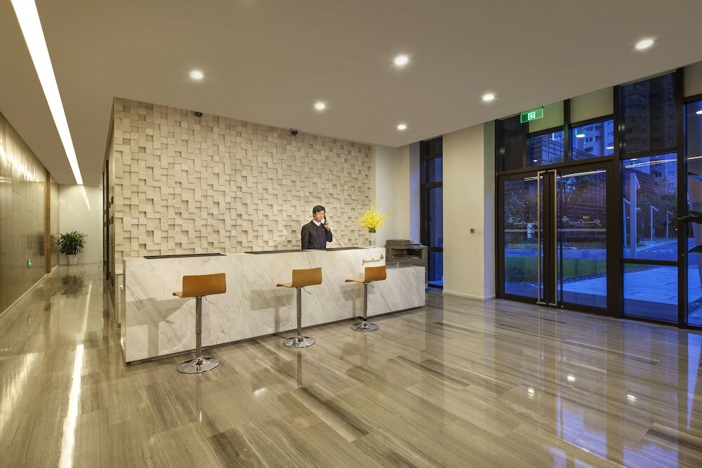 Фото Green Court Premier Jinqiao Shanghai