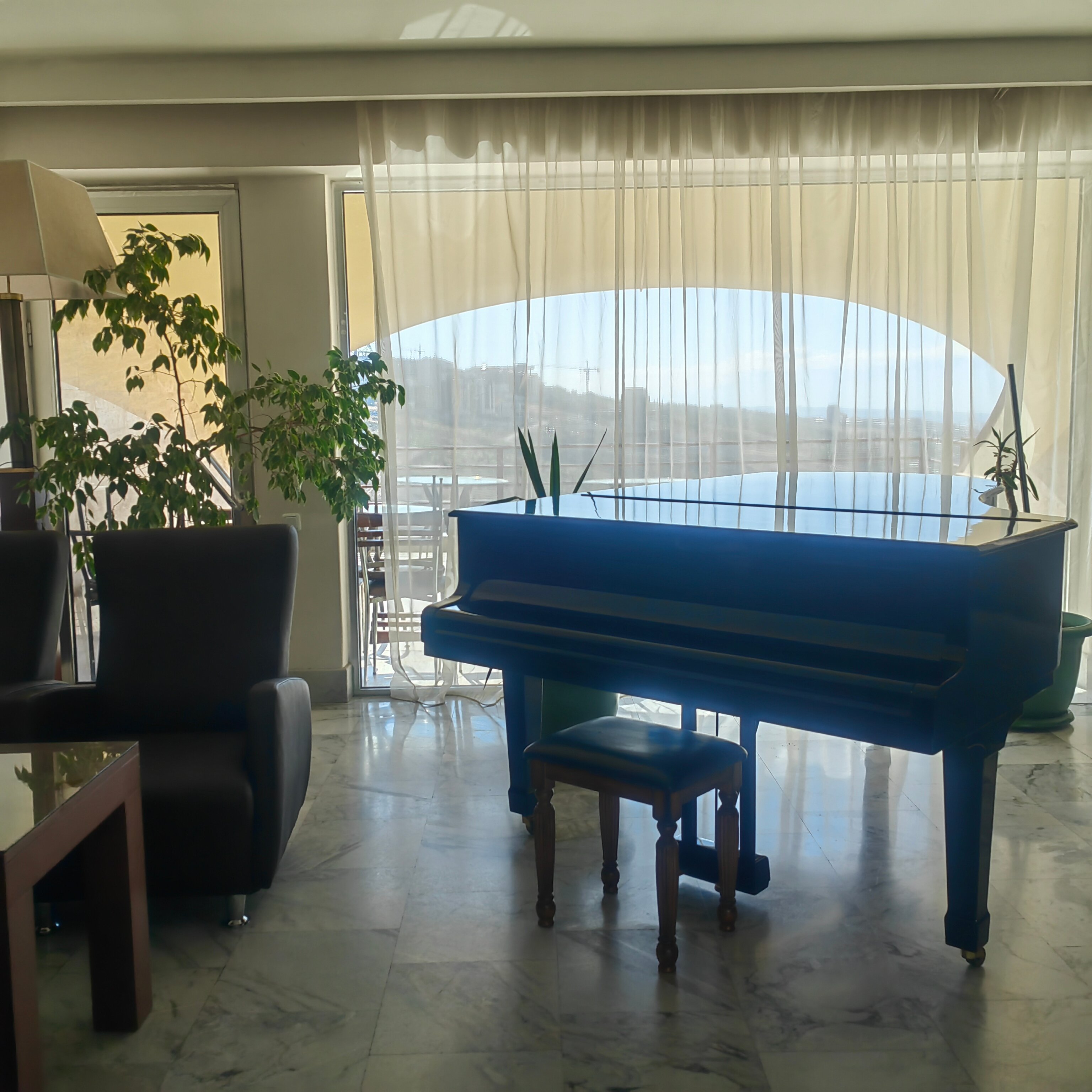 Фото Regineh Hotel